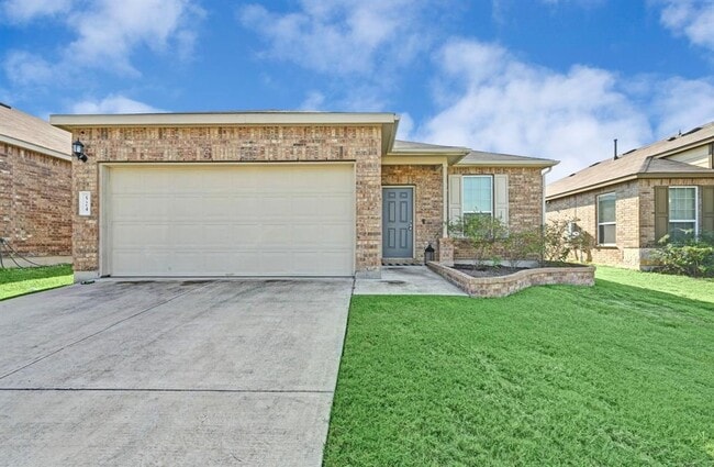 Building Photo - 524 Martha Dr