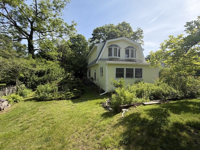 Building Photo - 138 Leonard St