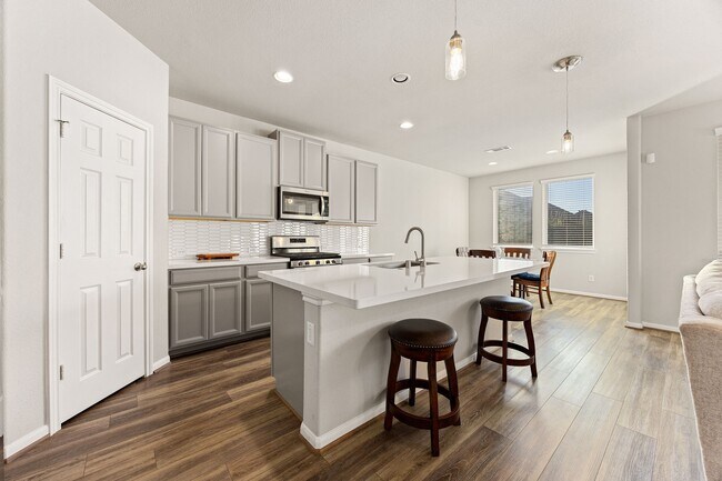 Photo - 9415 Summer River Dr