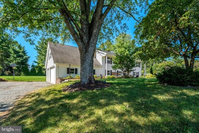 4570 Lawnvale Dr