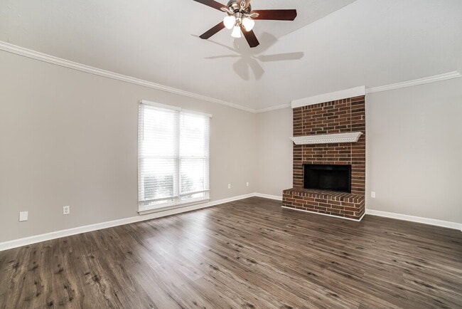 Photo - 7907 Tankard Dr