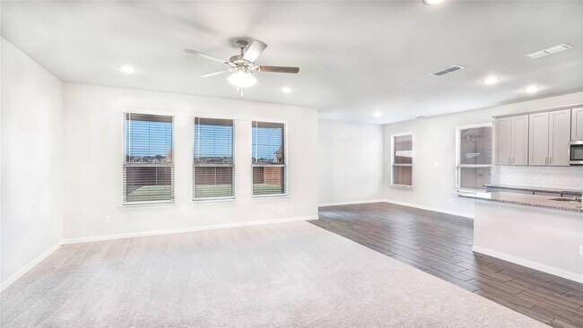 Photo - 112 Cole Ln House