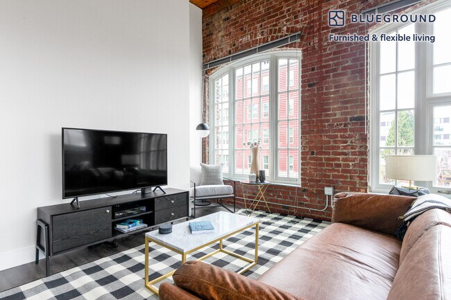 Photo - 224 Pontius Ave N Unit FL2-ID8