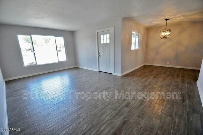 Photo - 3920 E Yale St