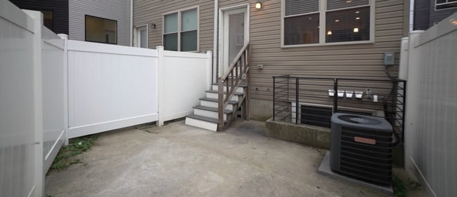 Photo - 1612 Ogden St Unit B - 1st. Floor