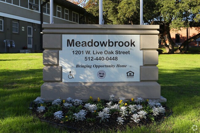 Photo - Meadowbrook Apartments