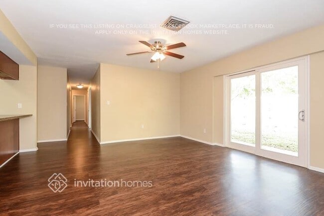 Photo - 2111 Almeria Way S
