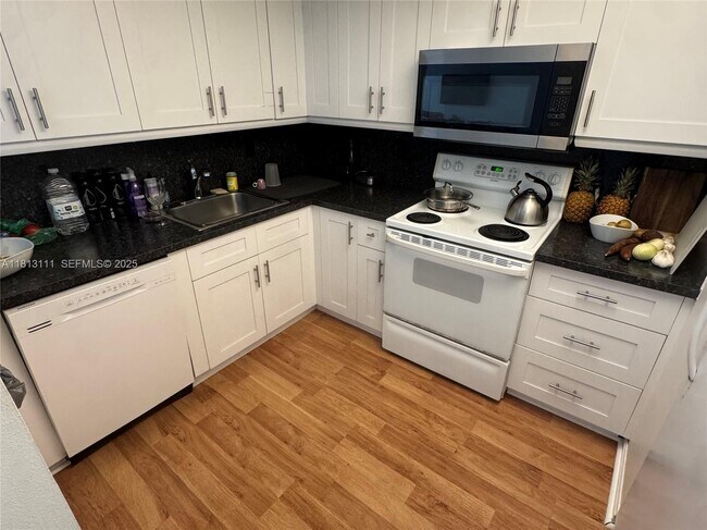 Photo - 7011 Environ Blvd Unit 314