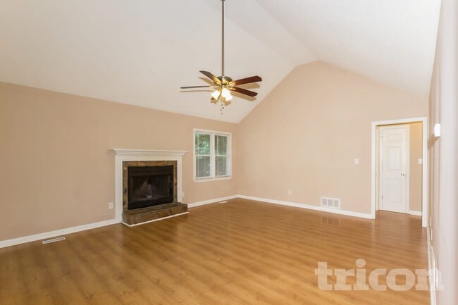 Photo - 2965 Windcrest Dr