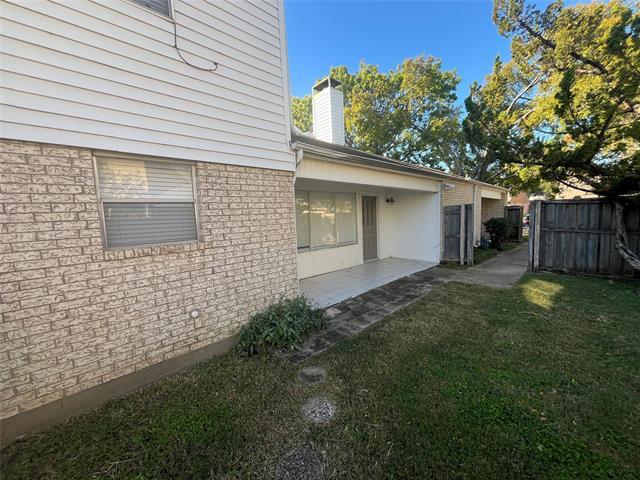 Photo - 415 Towne House Ln