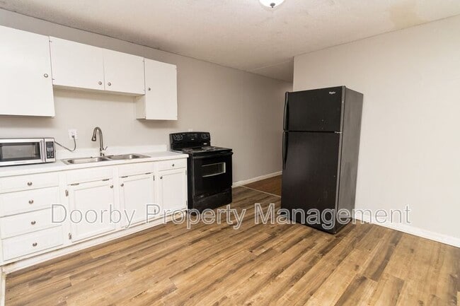 Photo - 2215 Allin St Unit B