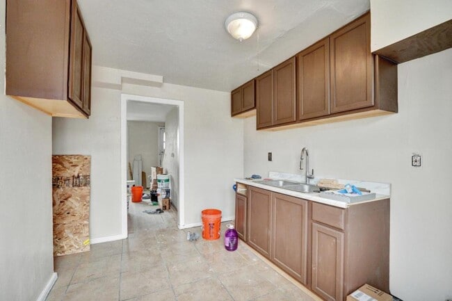 Photo - 28 Blackmore St