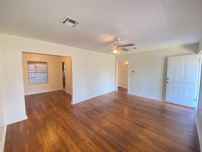 Photo - 3619 Lazywood Ln