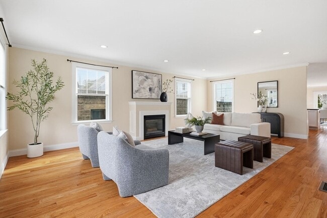 Building Photo - 23 Winship St Unit 2