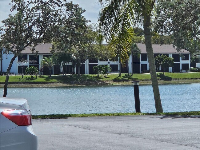 Photo - 216 Lake Pointe Dr Unit 227