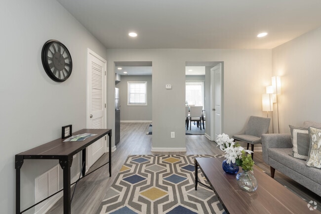 2BR 2BA 1026SF