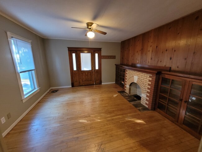 Photo - 818 6th Ave Unit 818 6th Ave