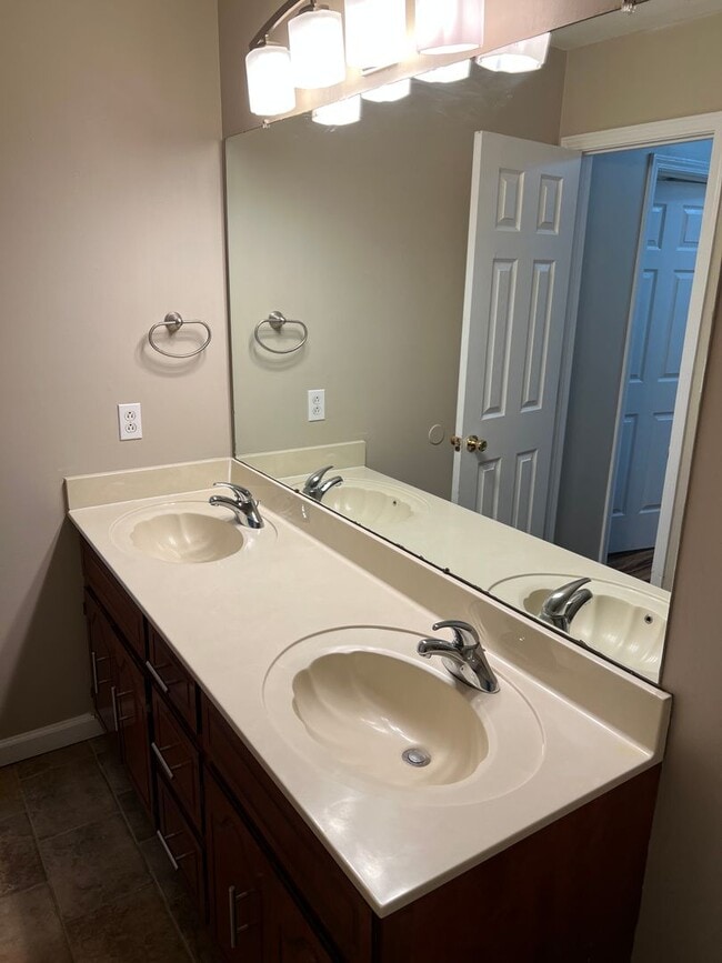 3 Bed Home Rent Ready - 3 Bed Home Rent Ready