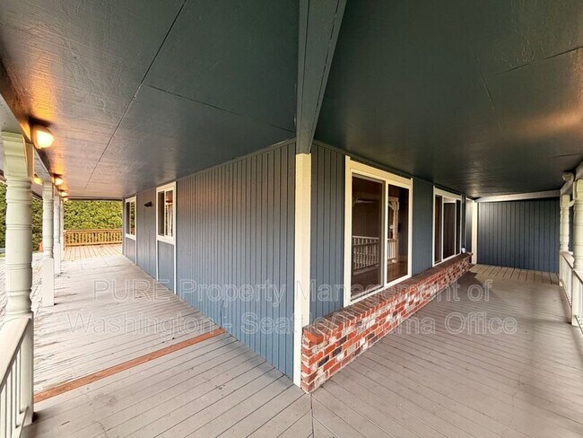 Photo - 18417 40th Ave E