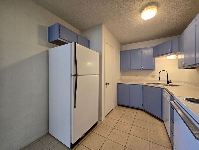 Photo - 3101 Honeysuckle Cir Unidad 3101 Honeysuckle Cir - B