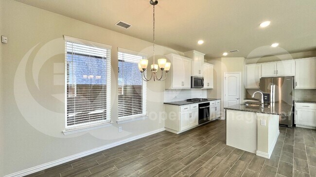 Photo - 2721 Green River Rd