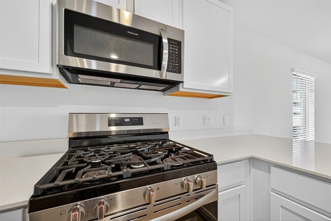 Photo - 27130 Breakaway Ln