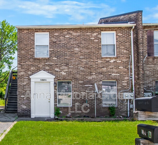 Building Photo - 5307 Valiquet Ave