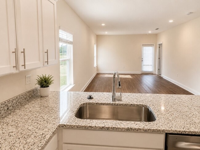 Photo - 13752 Logan Pl