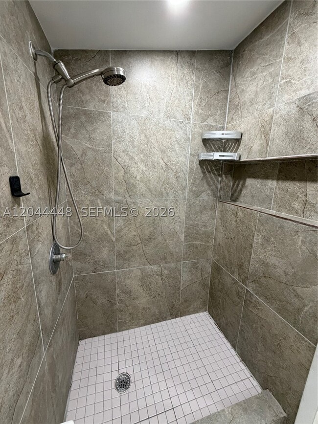 Photo - 1270 NE 178th St Unit 1