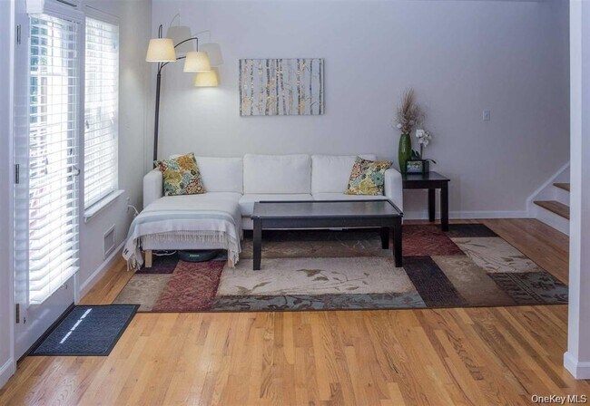Photo - 141 Pinebrook Dr