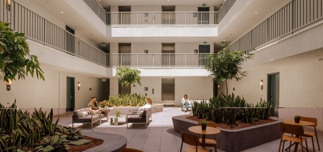 Santa Monica Collection - 501 Broadway