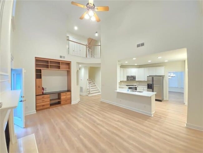 Photo - 12592 Waterside Dr
