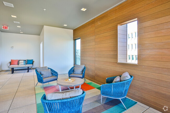 Link Apartments® Montford