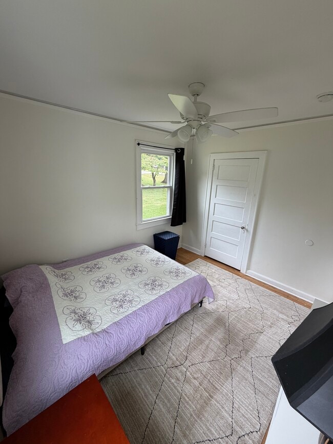 202 Mayfield Dr