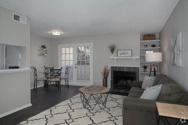 1BR, 1BA - 744SF - Living Room - 3001 Crystal Springs