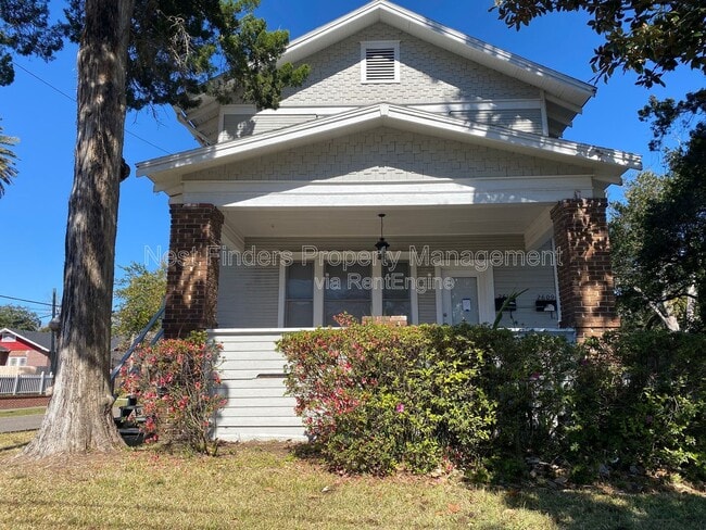 Building Photo - 2611 College St Rental