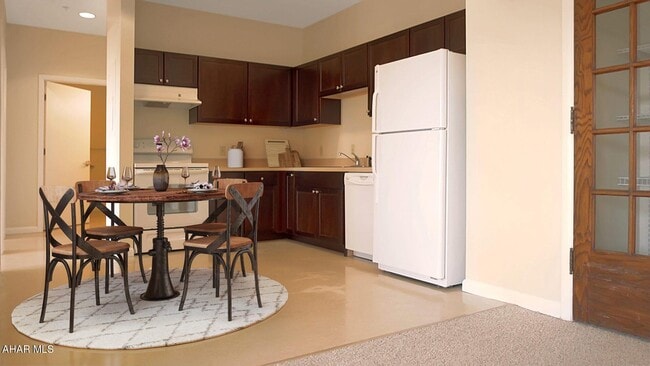 Photo - 1318 19th Ave Apartment