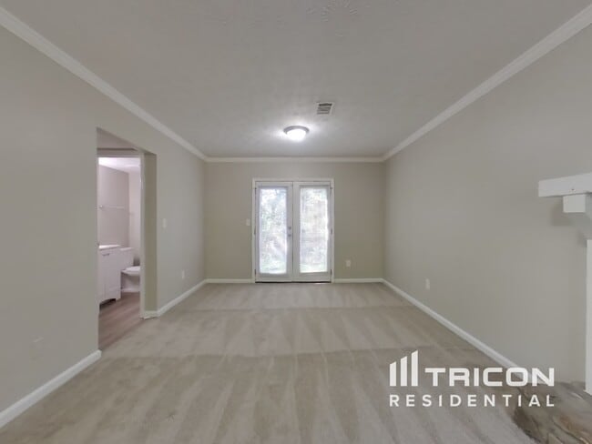Photo - 6247 Creekford Dr House