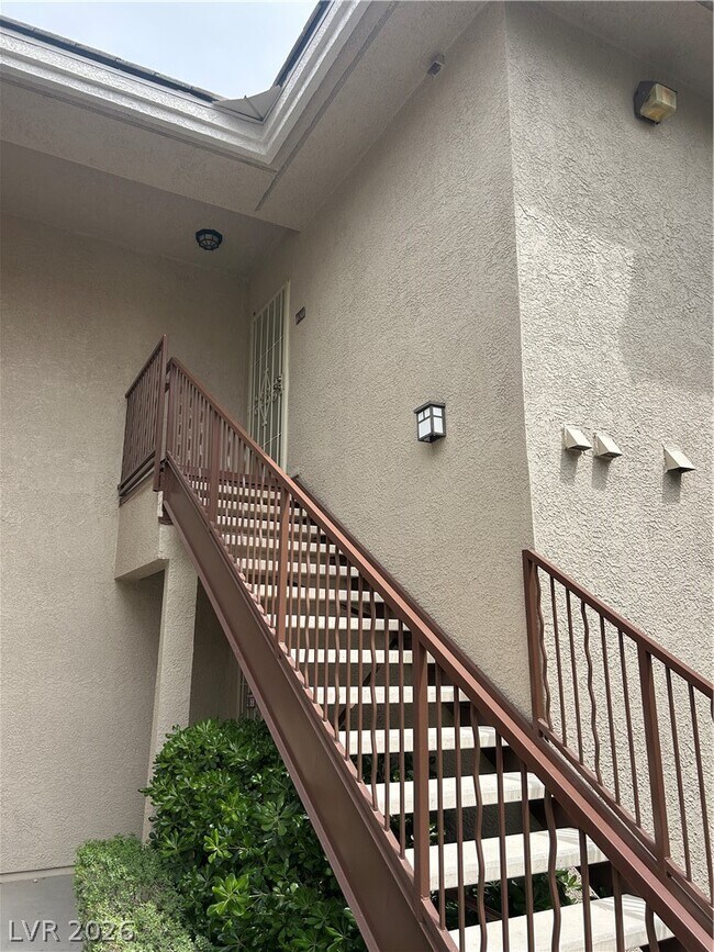 Photo - 904 Domnus Ln Unidad 201