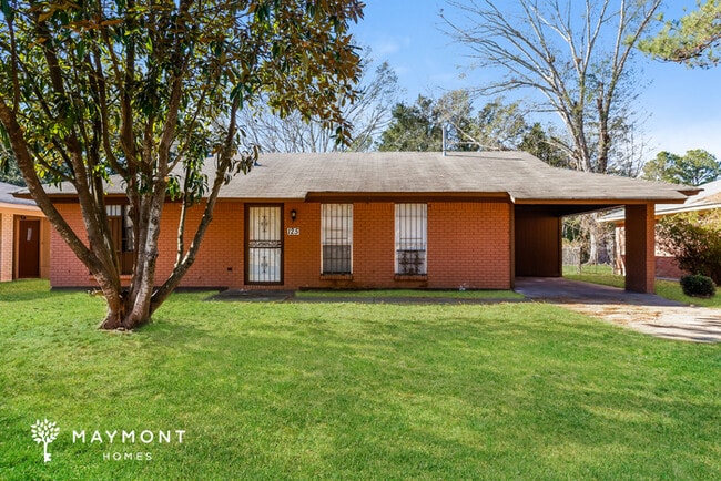 Building Photo - 125 James Garfield Cir