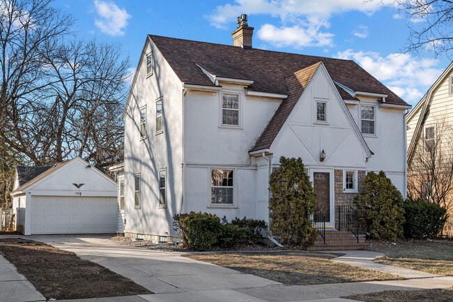 Photo - 1109 3rd St NW