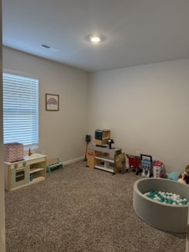 Photo - 1510 Heritage Cir SE