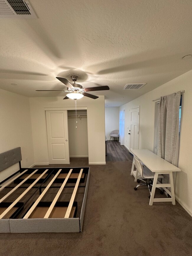 Photo - GenUnit Suite, Sterling Hl Ct Unit 1
