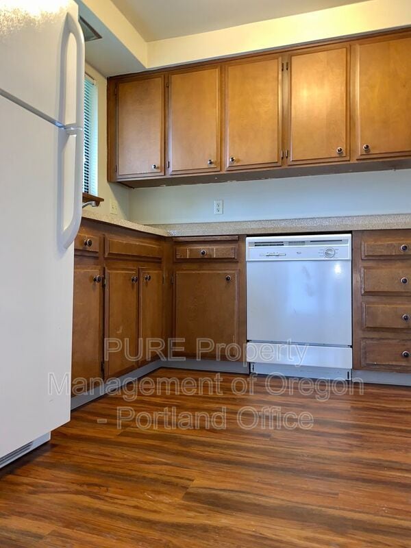 Photo - 2143 SW Townsend Ct