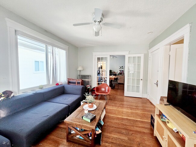 Photo - 44 Day St Unit 2