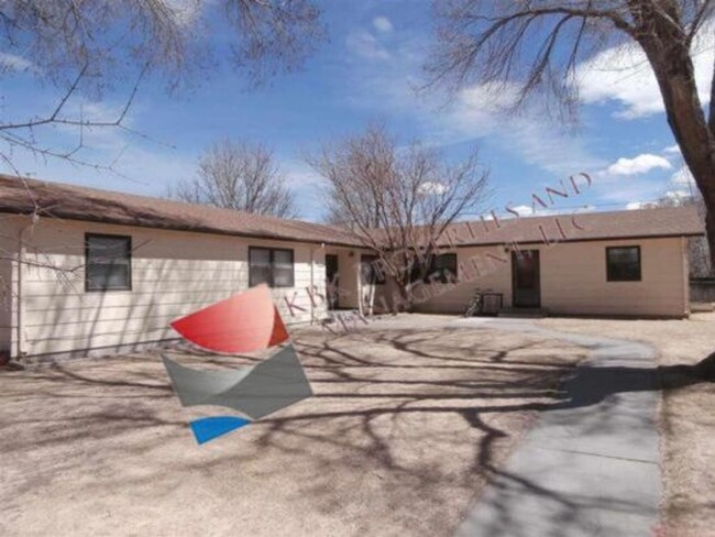 JTP-518 Wolf Street - JTP-518 Wolf Street Apartment Unit B