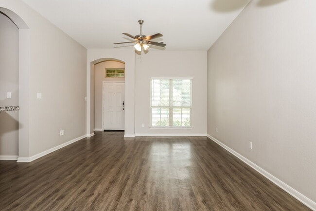 Photo - 131 Brock's Ln