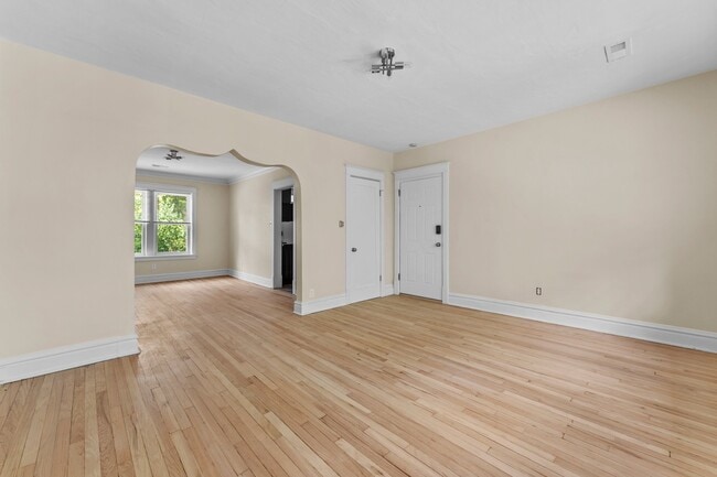 Photo - 7350 Amherst Ave Unidad 1E