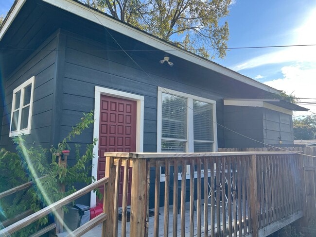 Photo - 607 Nelray Blvd