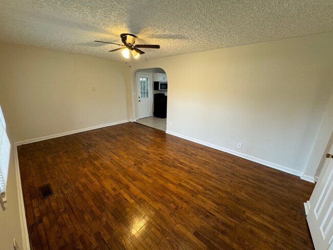 Photo - 3/1 Brick House in West Rome $1,195